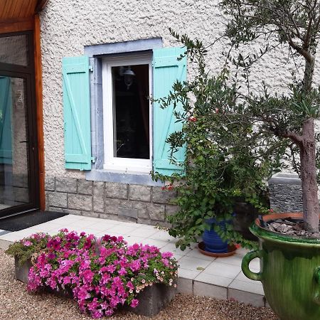 Bed and Breakfast La Ferme De Capucine à Culhat Extérieur photo